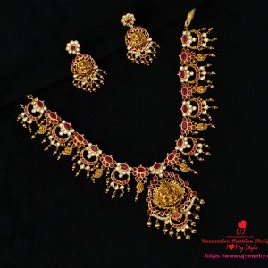Necklace 053