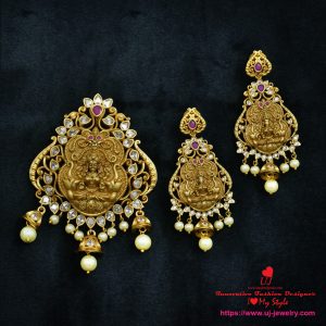 Pendants CZ 075